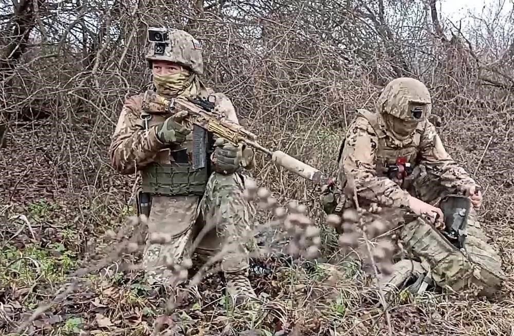 Обучение и ориентация: хотя специальная военная подготовка может потребоваться не всем, для тех, кто набирается для выполнения определенных задач в войсках, может быть организована определенная специальная подготовка.