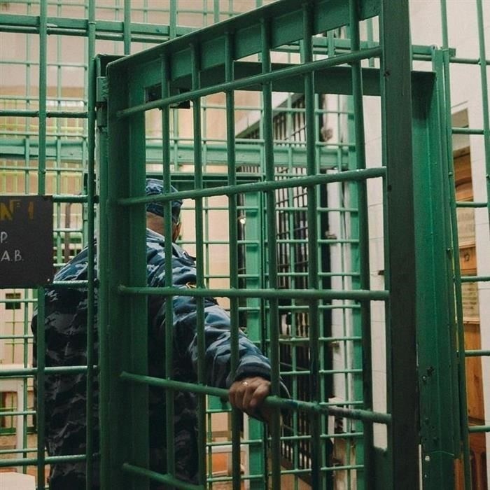 Поиск по имени стороны
