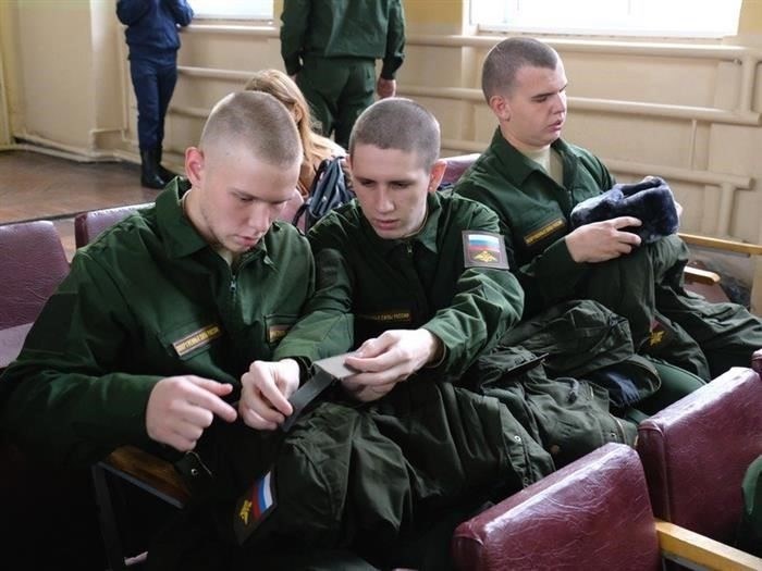 Понимание порядка постановки на воинский учет военнослужащих срочной службы и призывников