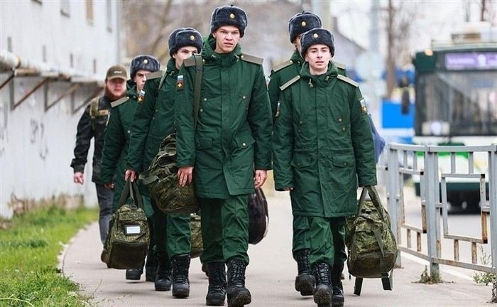 Когда начинаются и заканчиваются сроки весеннего призыва в 2025 году?