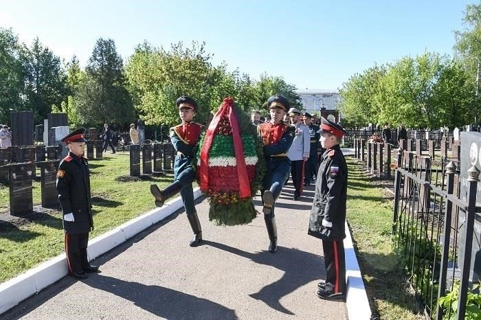 Кто участвует в церемонии воинских захоронений?