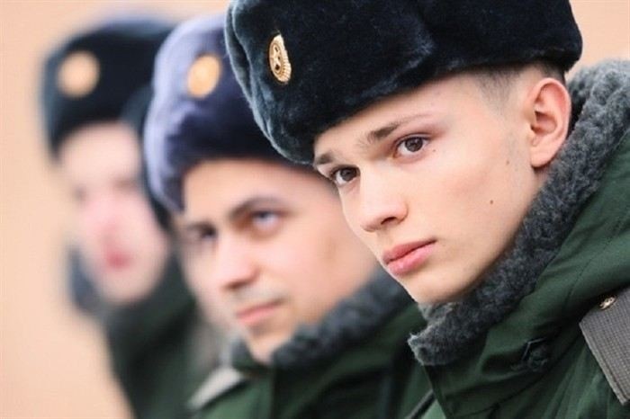 Особенности признания иностранных граждан ограниченно годными к службе в армии России