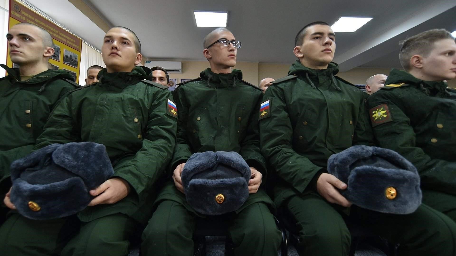 Обязательный военный призыв для российских мужчин в возрасте 21 года: основные изменения