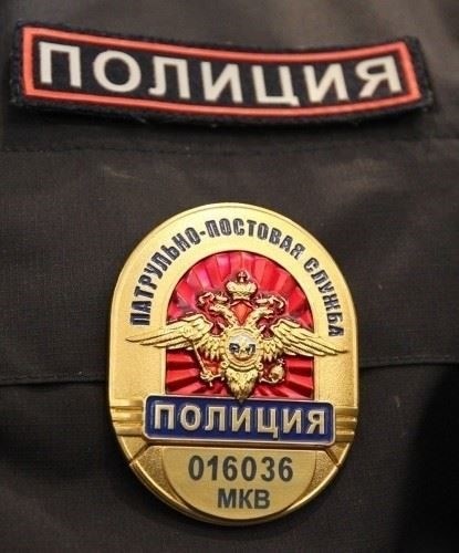 Визуальные примеры правильного использования полицейской одежды