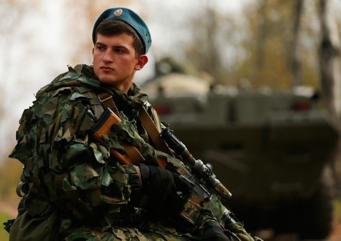 Поведение и поведение в строю