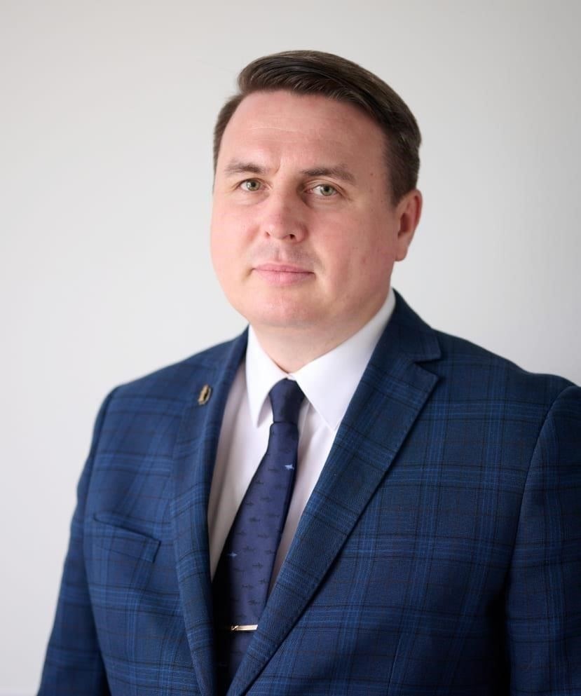Сертифицированная помощь адвокатов по военному праву: Варианты на основе контрактаЕсли вам нужна помощь по вопросам, связанным с воинской обязанностью, контрактный подход с опытными юристами - практичное решение. Вы можете договориться о консультациях и юридической поддержке на ежемесячной основе, обеспечивая постоянную помощь в соответствии с вашими конкретными потребностями. Сертифицированные адвокаты по военному праву помогут вам разобраться в действительности различных документов, включая проверку правомочности и подлинности ваших записей.