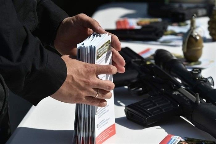 Пенсии и дополнительные выплаты военнослужащим по призыву: как это связано с окладами