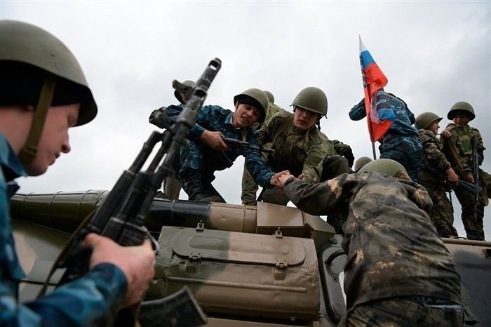 Программа учебно-полевых сборов для 10-х классов: основные темы и занятия