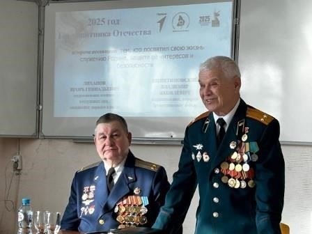 Военнослужащие вооруженных сил сталкиваются с уникальными нагрузками, которые могут привести к зависимости. Сочетание жестких тренировок, боевых ситуаций и необходимости сохранять эмоциональную устойчивость создает обстановку, в которой выпивка может показаться выходом. Очень важно, чтобы командиры умели распознавать признаки этого заболевания и предлагать своевременные решения тем, кто с ним борется.